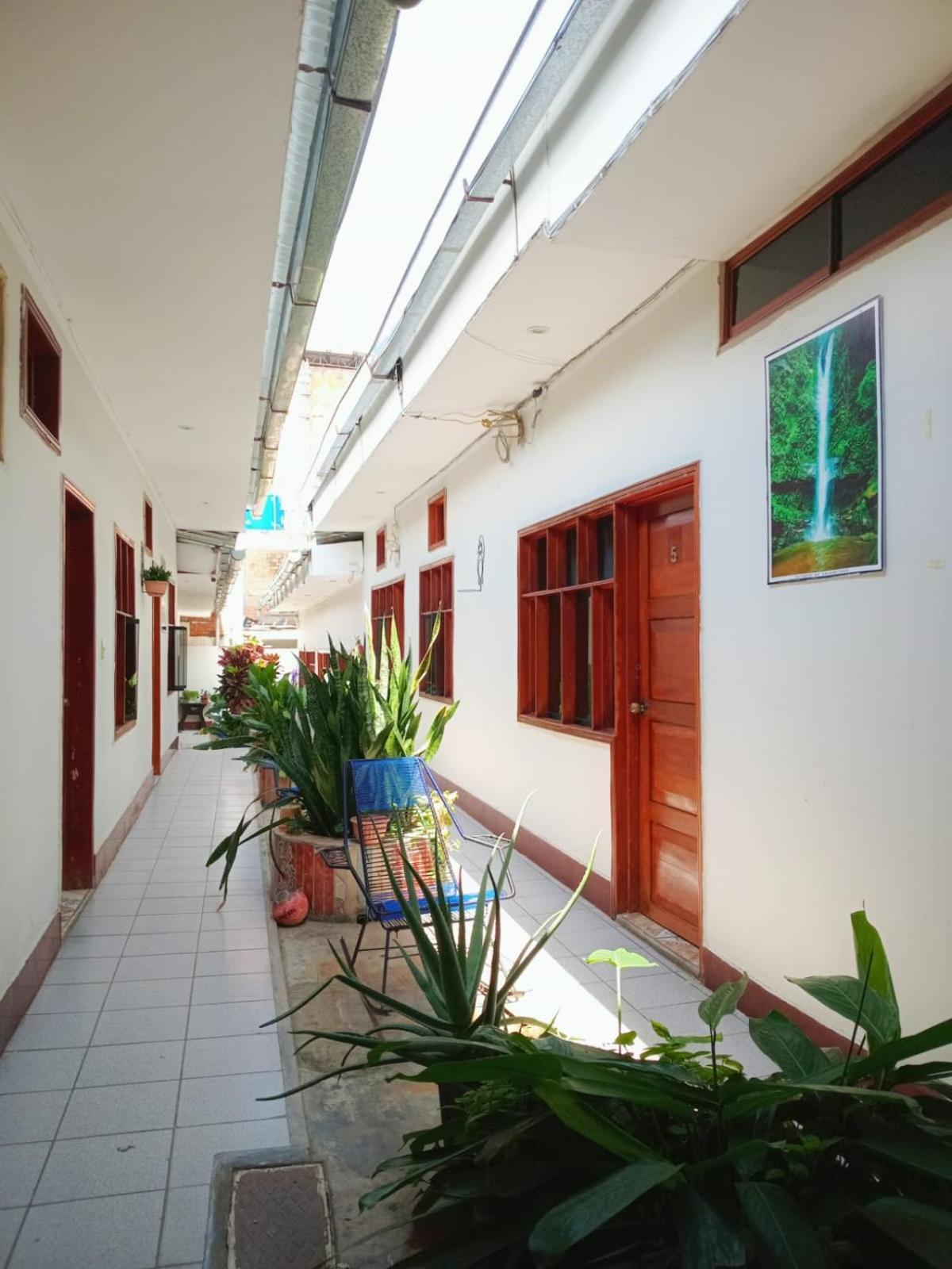 Tengana Hospedaje Y Tours Tarapoto Exterior foto
